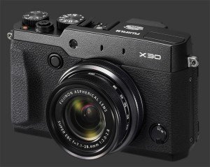 Leica D-LUX 2 with Leica DC Vario-Elmarit zoom 28-112mm lens