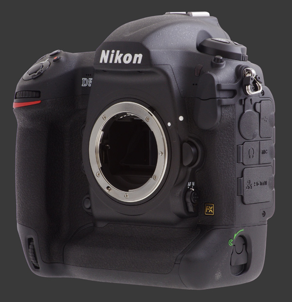 Nikon D5 XQD Review | Neocamera